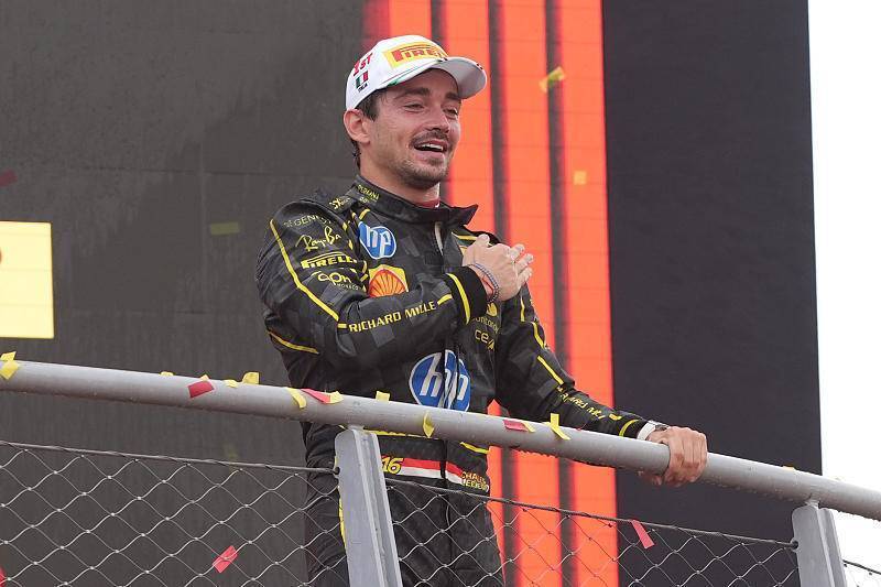 雷诺车队轻取梅赛德斯，勒克莱尔惊艳四座