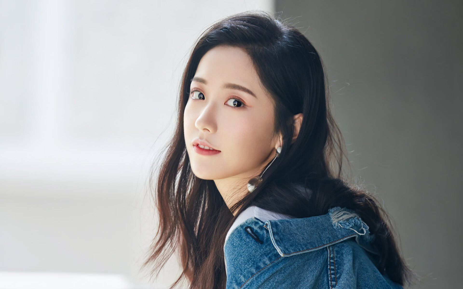 世界杯关键积分战，英格兰碾压越南，C罗致命一击定乾坤